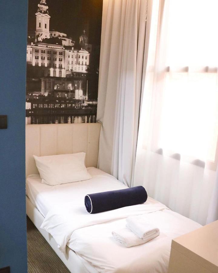 Hotel Passport Белград Екстериор снимка